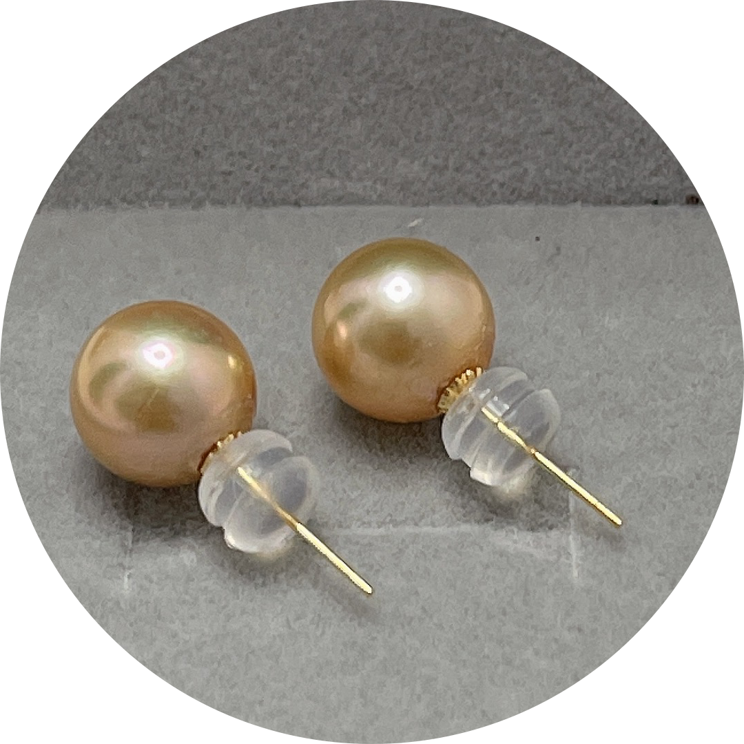 8-8.5mm South Sea Pearl in 18K Stud